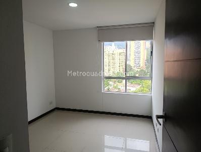 Apartamento de 3 alcobas en arriendo en Los Balsos, Medellín, 135 m² · foto 6 de 20