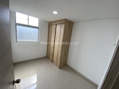 Apartamento en arriendo en Robledo, Medellín · foto 2 de 7