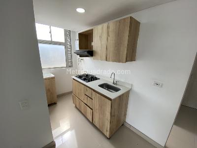 Apartamento en arriendo en Robledo, Medellín · foto 3 de 7