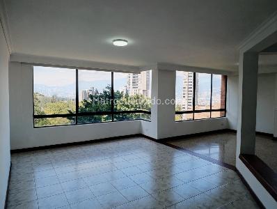 Apartamento de 4 alcobas en arriendo en Los Balsos, Medellín, 180 m² · foto 2 de 19