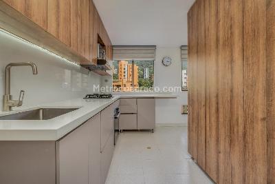 Apartamento en arriendo en El Poblado, Medellín · foto 2 de 17