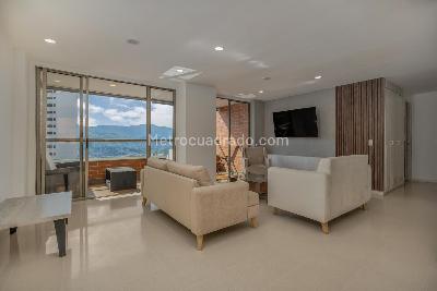 Apartamento en arriendo en El Poblado, Medellín · foto 3 de 17