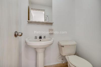 Apartamento en arriendo en El Poblado, Medellín · foto 8 de 17