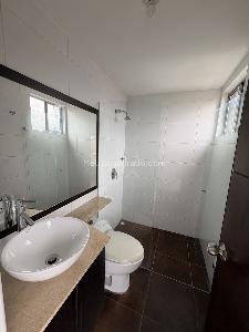 Apartamento de 3 alcobas en arriendo en Los Balsos, Medellín, 140 m² · foto 16 de 18