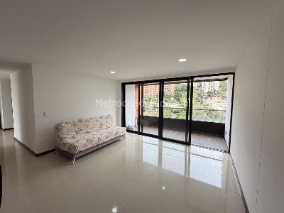 Apartamento de 3 alcobas en arriendo en Los Balsos, Medellín, 140 m² · foto 5 de 18