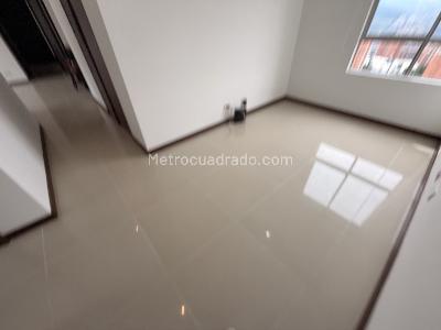 Apartamento de 3 alcobas en arriendo en Los Balsos, Medellín, 140 m² · foto 9 de 18