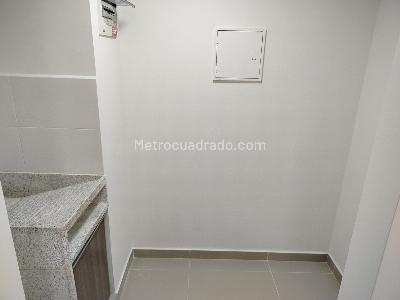 Apartamento de 3 alcobas en arriendo en Loma De Las Brujas, Envigado, 70 m² · foto 4 de 13