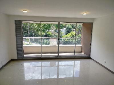 Apartamento de 3 alcobas en arriendo en Loma De Las Brujas, Envigado, 70 m² · foto 5 de 13