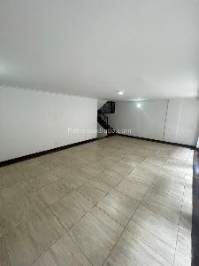 Casa de 5 alcobas en arriendo en Los Balsos, Medellín, 407 m² · foto 8 de 20