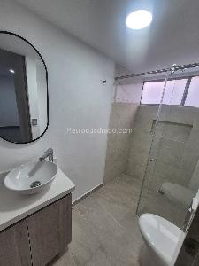 Apartamento de 3 alcobas en arriendo en Loma Del Escobero, Envigado, 85 m² · foto 10 de 12