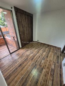 Apartamento de 2 alcobas en arriendo en Loma Del Escobero, Envigado, 80 m² · foto 10 de 12