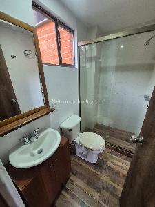 Apartamento de 2 alcobas en arriendo en Loma Del Escobero, Envigado, 80 m² · foto 11 de 12