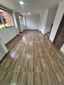 Apartamento de 2 alcobas en arriendo en Loma Del Escobero, Envigado, 80 m² · foto 2 de 12