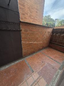 Apartamento de 2 alcobas en arriendo en Loma Del Escobero, Envigado, 80 m² · foto 3 de 12