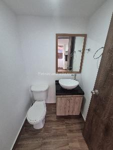 Apartamento de 2 alcobas en arriendo en Loma Del Escobero, Envigado, 80 m² · foto 5 de 12