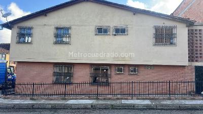 Casa de 5 alcobas en arriendo en San Antonio, Rionegro, 300 m² · foto 2 de 20