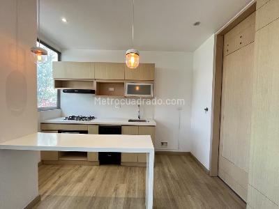 Apartamento de 1 alcoba en arriendo en Los Balsos, Medellín, 51 m² · foto 3 de 15