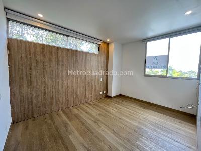 Apartamento de 1 alcoba en arriendo en Los Balsos, Medellín, 51 m² · foto 9 de 15