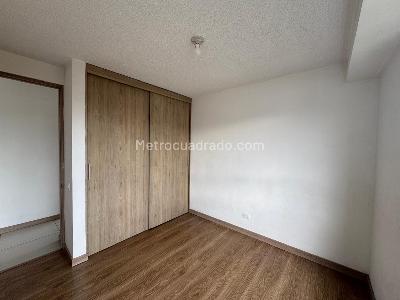 Apartamento de 2 alcobas en arriendo en San Julian, Medellín, 105 m² · foto 14 de 19