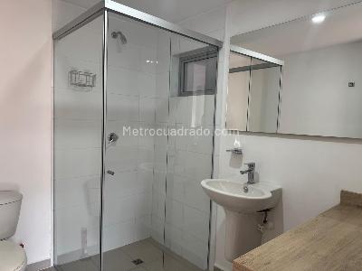 Apartamento de 2 alcobas en arriendo en San Julian, Medellín, 105 m² · foto 18 de 19