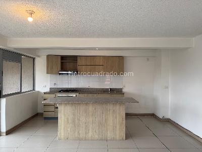 Apartamento de 2 alcobas en arriendo en San Julian, Medellín, 105 m² · foto 5 de 19