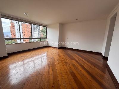 Apartamento de 4 alcobas en arriendo en Loma De Los Parra, Medellín, 213 m² · foto 11 de 14