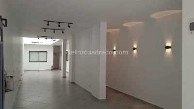 Casa de 4 alcobas en arriendo en Laureles, Medellín, 210 m² · foto 9 de 15