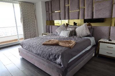 Apartamento de 4 alcobas en arriendo en El Tesoro, Medellín, 250 m² · foto 14 de 16