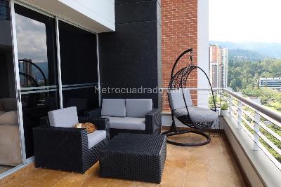 Apartamento de 4 alcobas en arriendo en El Tesoro, Medellín, 250 m² · foto 9 de 16