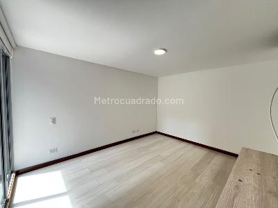 Apartamento de 3 alcobas en arriendo en Loma De Las Brujas, Envigado, 100 m² · foto 12 de 16