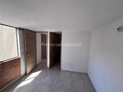 Apartamento de 3 alcobas en arriendo en Bello Antioquia, Medellín, 80 m² · foto 12 de 18