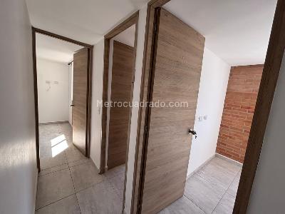 Apartamento de 3 alcobas en arriendo en Bello Antioquia, Medellín, 80 m² · foto 5 de 18