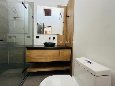 Casa de 3 alcobas en arriendo en Loma Del Escobero, Envigado, 310 m² · foto 14 de 20