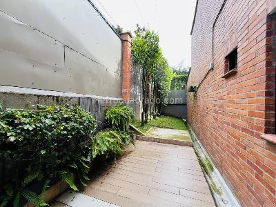 Casa de 3 alcobas en arriendo en Loma Del Escobero, Envigado, 310 m² · foto 8 de 20