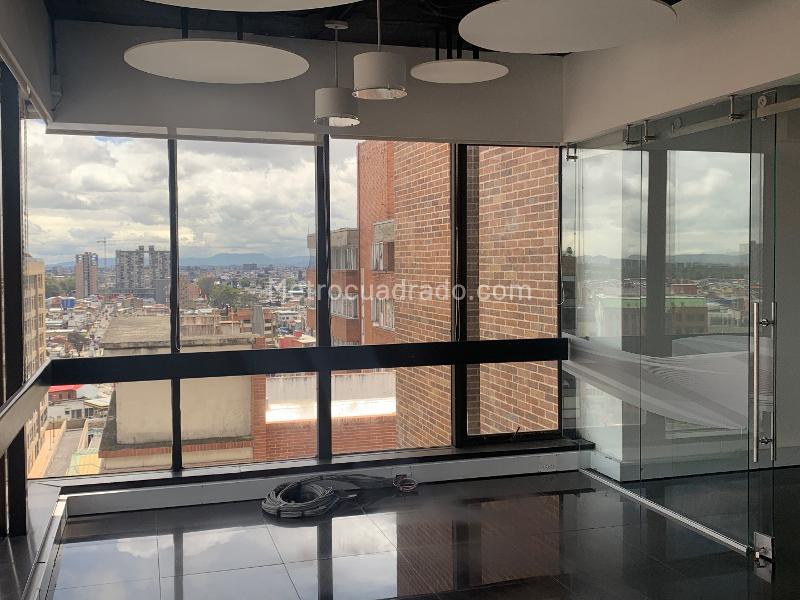 Oficina en Arriendo, QUINTA CAMACHO, Bogotá D.C. - Vista 4