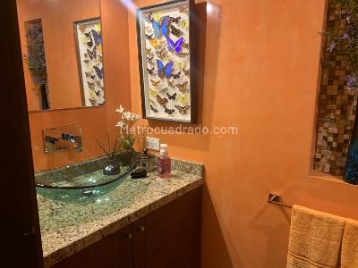 Apartamento de 3 alcobas en venta en Chico Bajo, Bogotá, 200 m² · foto 11 de 20