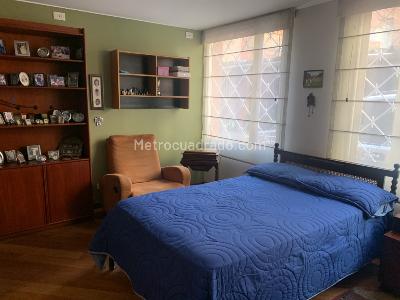 Apartamento de 3 alcobas en venta en Chico Bajo, Bogotá, 200 m² · foto 17 de 20