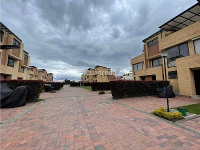 Casa en venta en Norte, Cajicá · foto 2 de 20