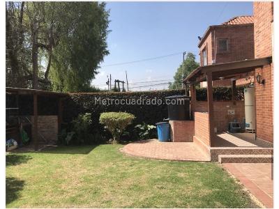 Casa de 5 alcobas en venta en Norte, Chía, 247 m² · foto 3 de 20
