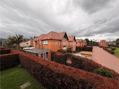 Casa en venta en Norte, Chía · foto 2 de 20