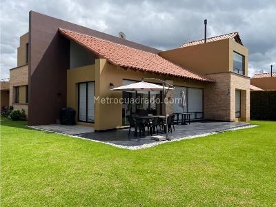 Casa de 4 alcobas en venta en Cerca De Piedra, Chía, 420 m² · foto 12 de 20