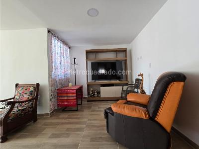 Apartamento de 2 alcobas en venta en Niquia, Bello, 60 m² · foto 10 de 20