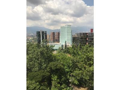 Apartamento en venta en El Poblado, Medellín · foto 4 de 20