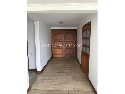 Apartamento en venta en El Poblado, Medellín · foto 17 de 20