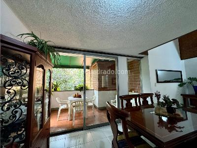 Apartamento de 4 alcobas en venta en El Poblado, Medellín, 196 m² · foto 4 de 20