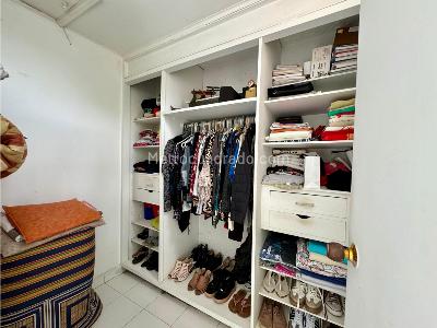 Apartamento de 4 alcobas en venta en El Poblado, Medellín, 196 m² · foto 14 de 20