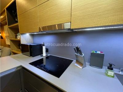 Apartaestudio en arriendo en El Poblado Santa Maria De Los Angeles, Medellín, 51 m² · foto 4 de 17
