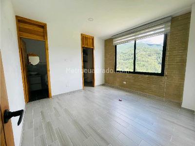 Casa de 5 alcobas en venta en El Salado, Envigado, 340 m² · foto 20 de 20