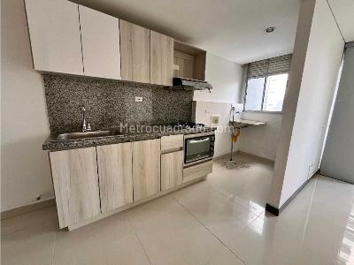 Apartamento de 2 alcobas en venta en Aves Maria, Sabaneta, 51 m² · foto 3 de 14