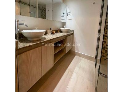 Apartamento en venta en Loma De Los Bernal, Medellín · foto 7 de 9